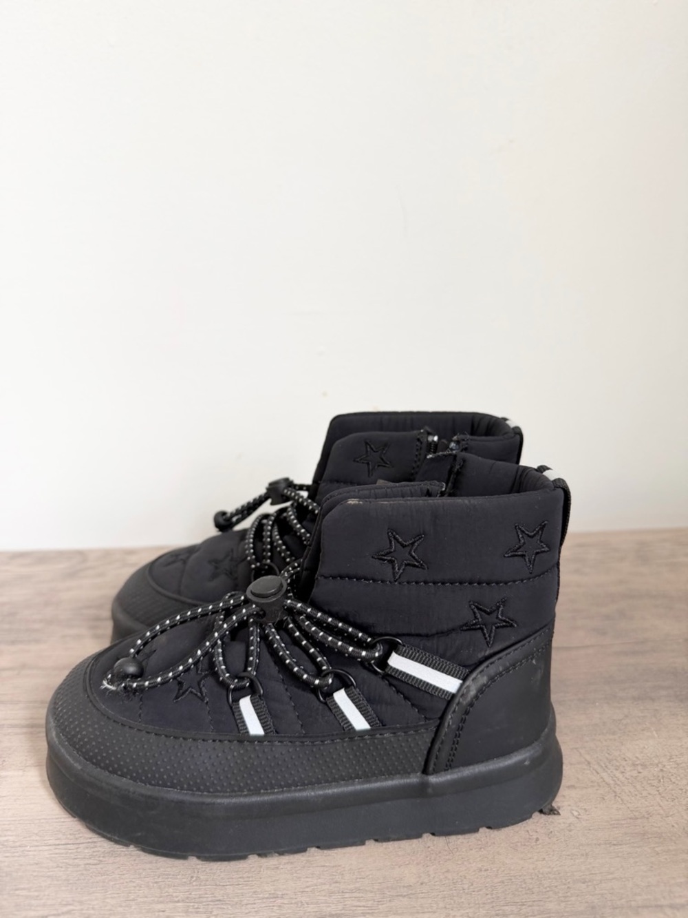 Zara black quilted winter boots size 25/9 toddler boy